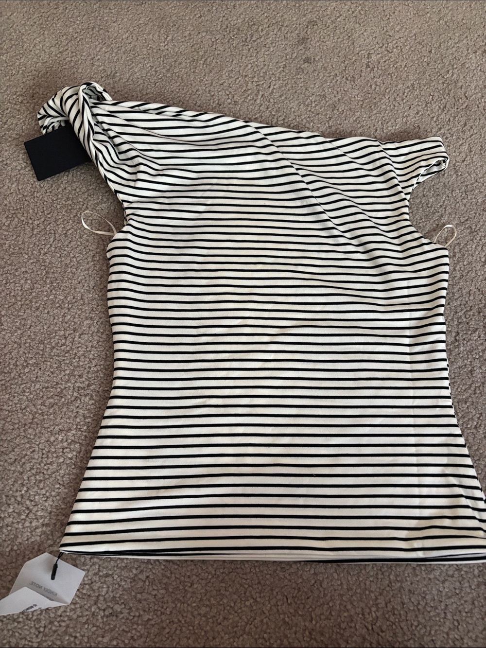 All the Ways Off-Shoulder Black & White Striped Women’s Top size small NWT - Picture 5 of 6